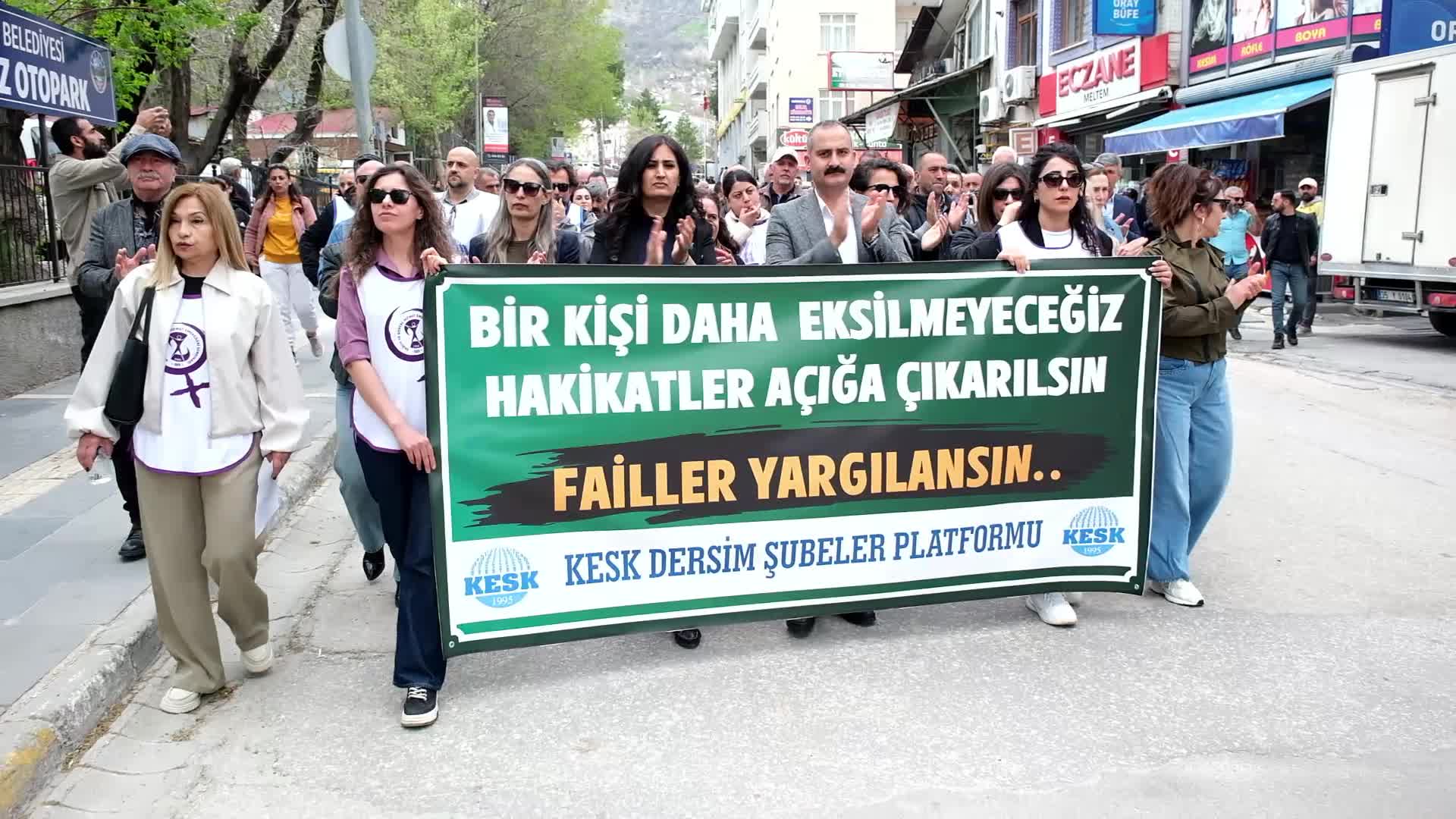 KESK’ten Tunceli’de eylem: “Gülistan Doku için hakikat açığa çıkıyorsa, Rojvelat, Rojin ve Esma için de açığa çıkacaktır”